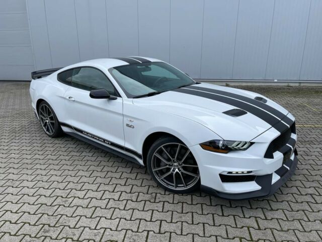 Ford Mustang 5.0 V8 GT Performance  10Gang