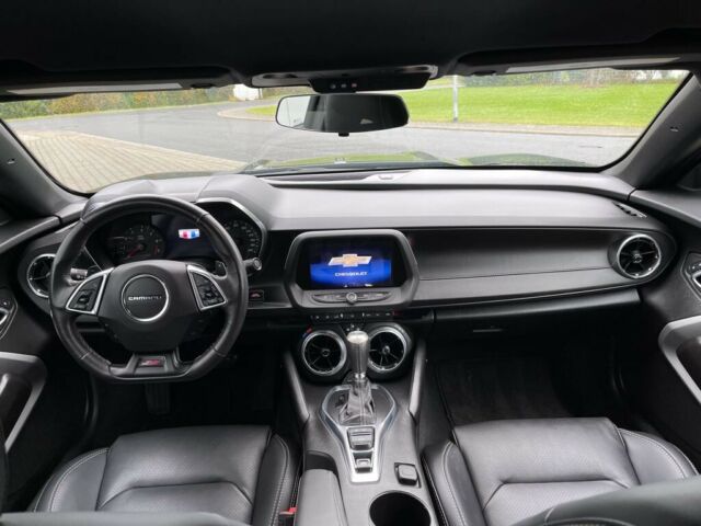 Chevrolet SS 6.2 V8 Coupe Performance Automatic