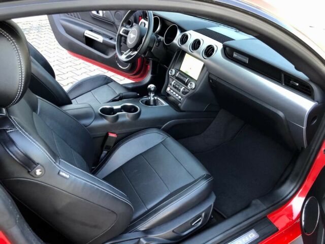 Ford Mustang 5.0 V8 GT Performance