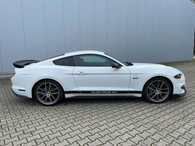 Ford Mustang 5.0 V8 GT Performance  10Gang