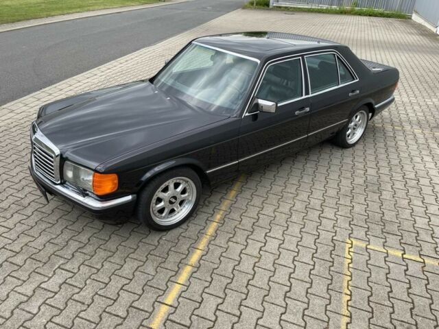 Mercedes-Benz 560 SE W126 H