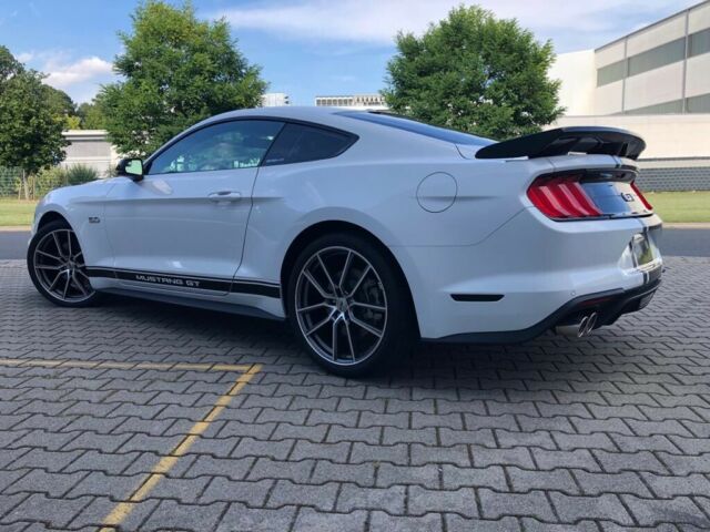 Ford Mustang 5.0 V8 GT Performance 10 rychlostí