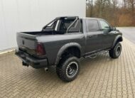 Dodge 5.7 4X4 MONSTER OFFROAD 11″ 8rychlostní LPG-velká kabina