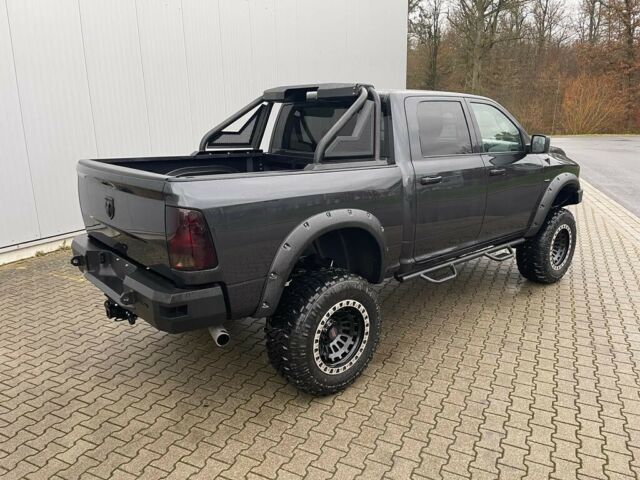 Dodge 5.7 4X4 MONSTER OFFROAD 11″ 8rychlostní LPG-velká kabina
