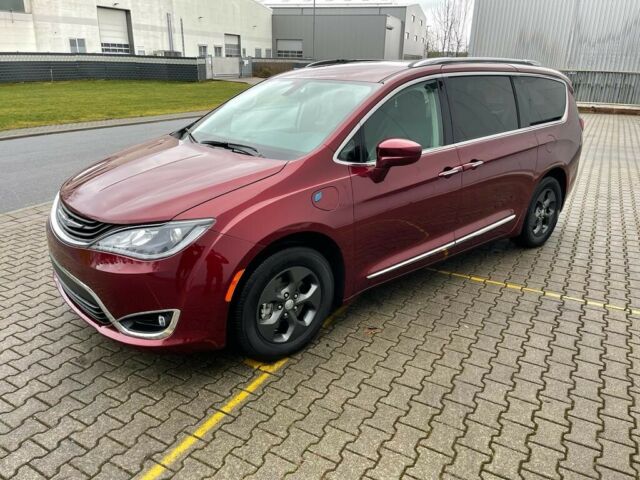 Chrysler Pacifica 3.6 E-Hybrid DVD KAMERA 7 MÍST