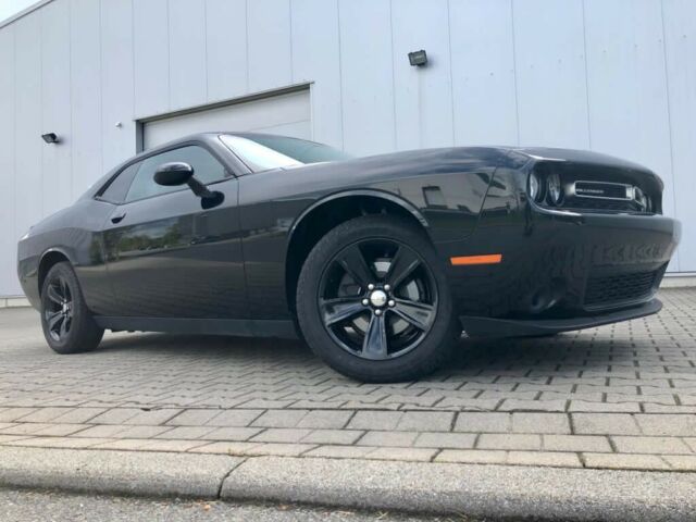 Dodge Challenger 3.6 s 8 rychlostmi