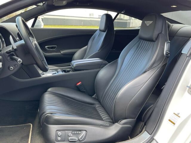 Bentley Continental GT Coupe 4.0 V8 4WD Automatic