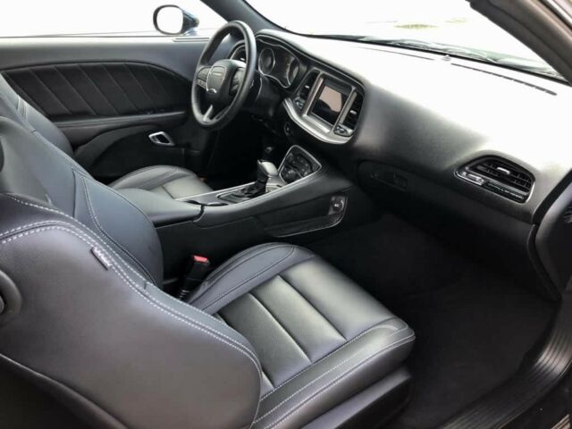 Dodge Challenger 3.6 s 8 rychlostmi