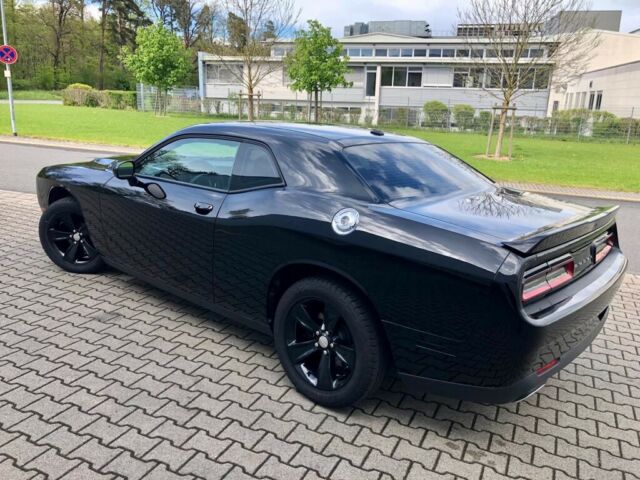 Dodge Challenger 3.6 s 8 rychlostmi