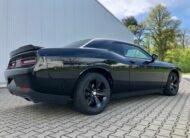 Dodge Challenger 3.6 s 8 rychlostmi