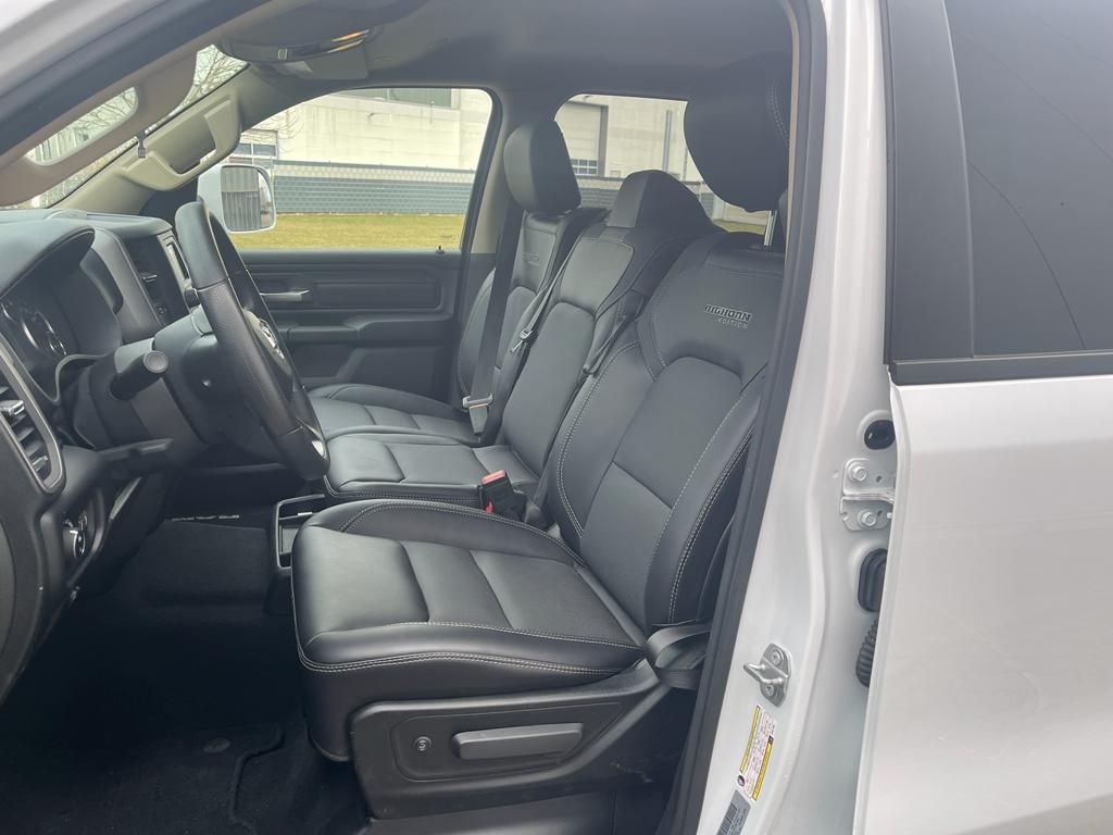 Dodge 5.7 CREWCAB 4×4 HARDTOP  LPG 2019