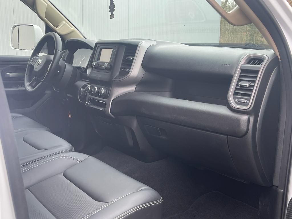 Dodge 5.7 CREWCAB 4×4 HARDTOP  LPG 2019