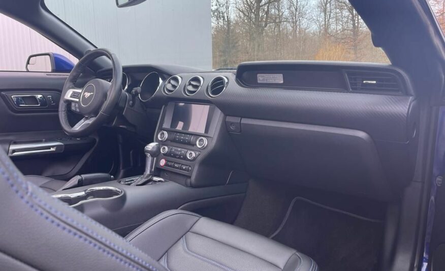 Ford Mustang Cabrio 3.7 Aut. GPS xenony kůže