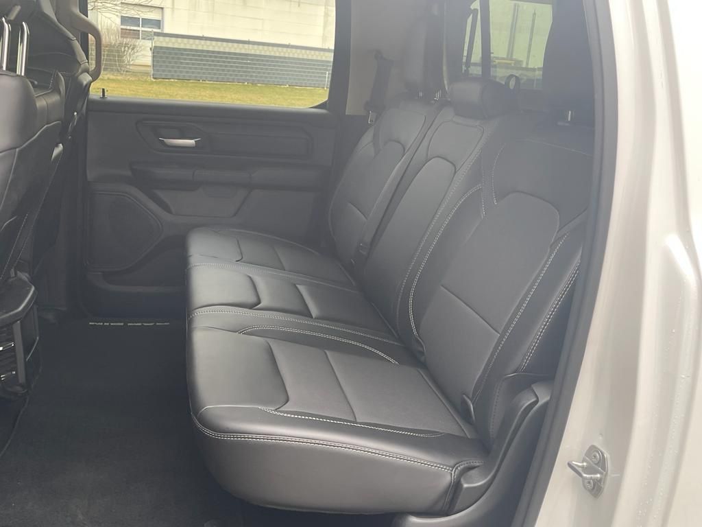 Dodge 5.7 CREWCAB 4×4 HARDTOP  LPG 2019