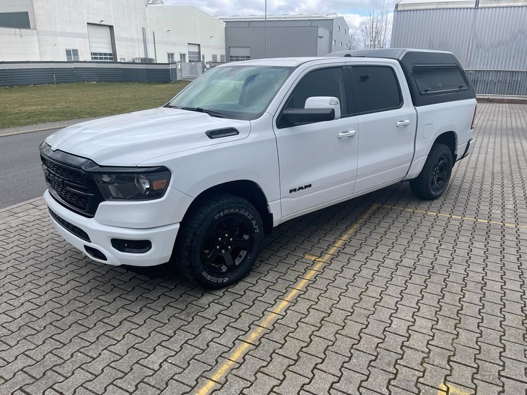 Dodge 5.7 CREWCAB 4×4 HARDTOP  LPG 2019
