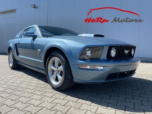 Ford Mustang GT 4.6 Coupe Premium Automatic Shaker