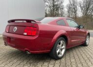 Ford Mustang GT 4.6 Coupe Premium Automatic Shaker
