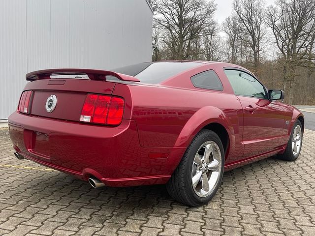 Ford Mustang GT 4.6 Coupe Premium Automatic Shaker
