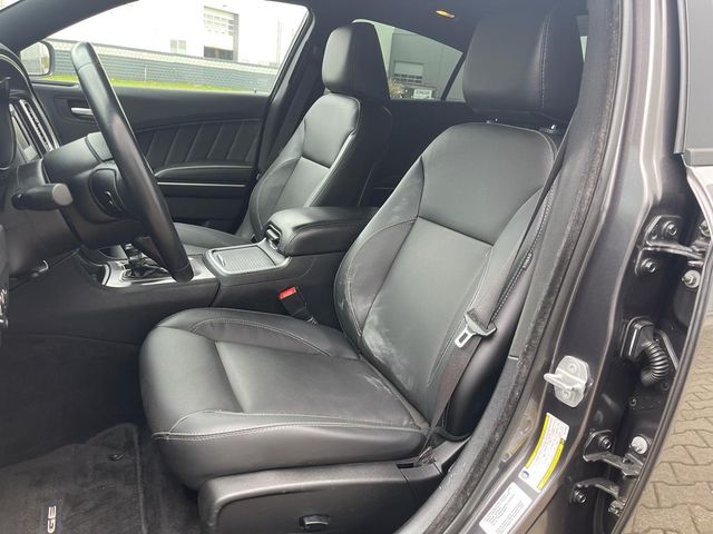 Dodge Charger 3.6 V6 8 rychlostí