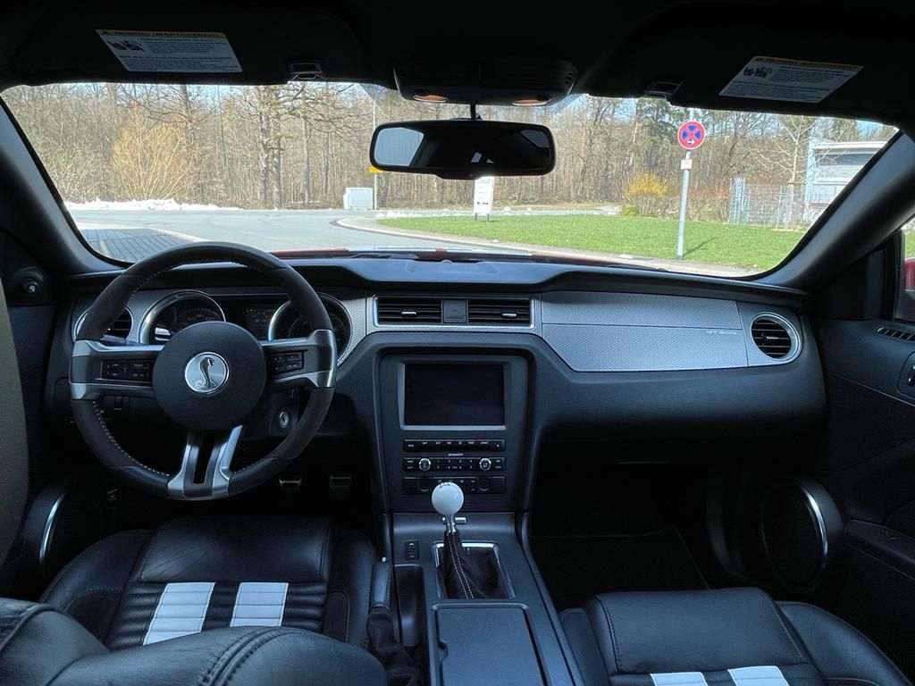 Ford Mustang Shelby GT500 switch xenon kůže shaker
