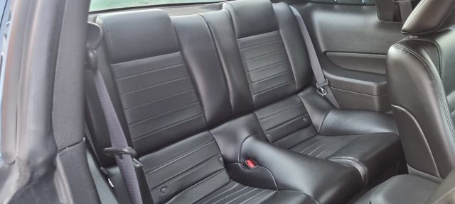 Ford Mustang GT 4.6 Coupe Premium Automatic Shaker