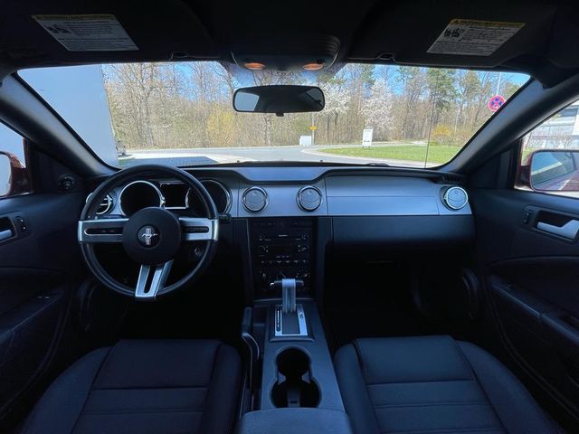 Ford Mustang GT 4.6 Coupe Premium Automatic Shaker