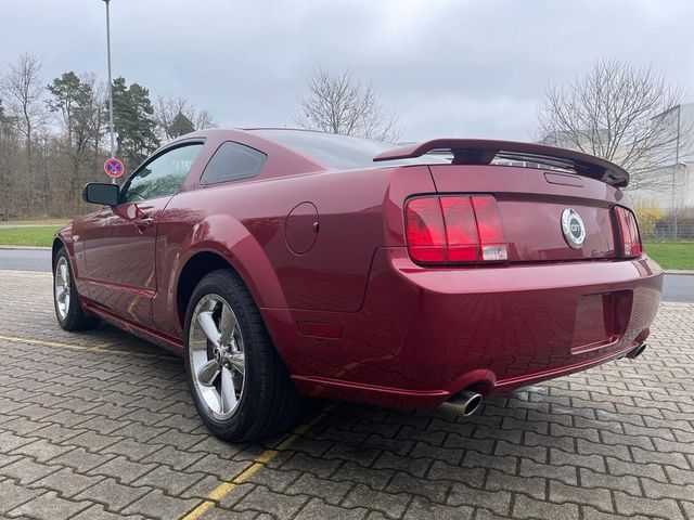 Ford Mustang GT 4.6 Coupe Premium Automatic Shaker