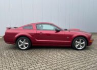 Ford Mustang GT 4.6 Coupe Premium Automatic Shaker