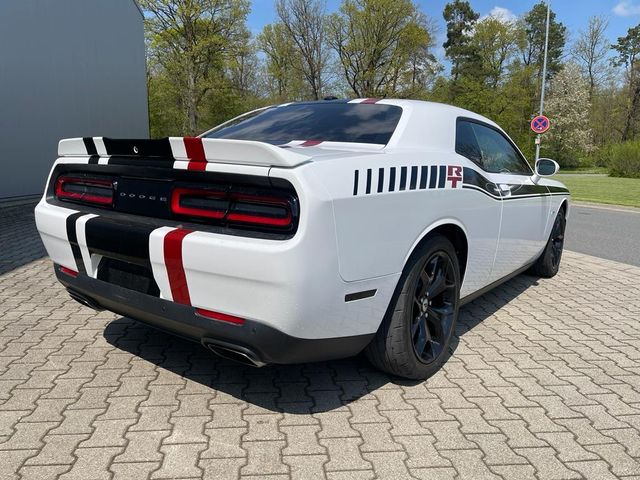 Dodge Challenger 5.7 R/T Auto.