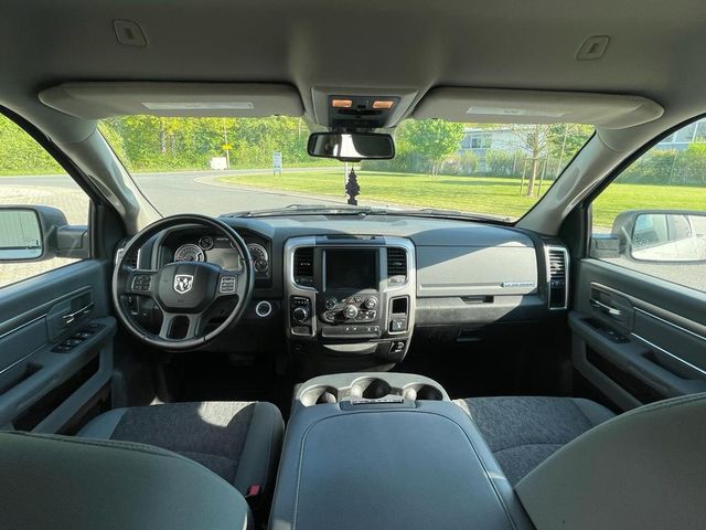 Dodge 5.7 CREWCAB DLOUHÝ  LPG