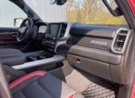 Dodge 5.7 CREWCAB 4×4 GAS LPG 2019 zvedlý o  6 palců