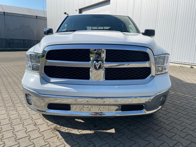Dodge 5.7 CREWCAB DLOUHÝ  LPG
