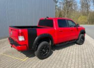 Dodge 5.7 CREWCAB 4×4 GAS LPG 2019 zvedlý o  6 palců