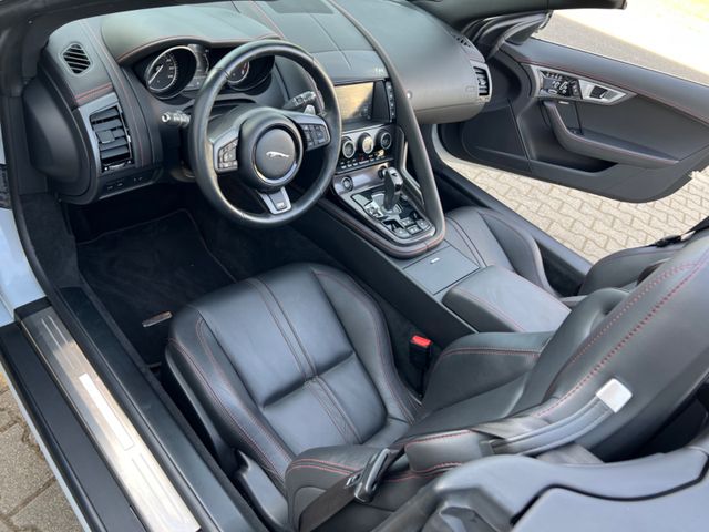 Německé vozidlo Jaguar F-TYPE Cabriolet R AWD