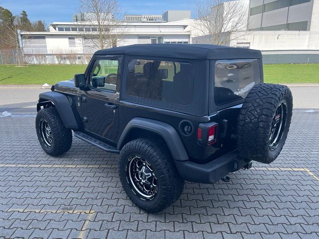 Jeep Wrangler 3,6l V6 s automatickou off-road skládací střechou