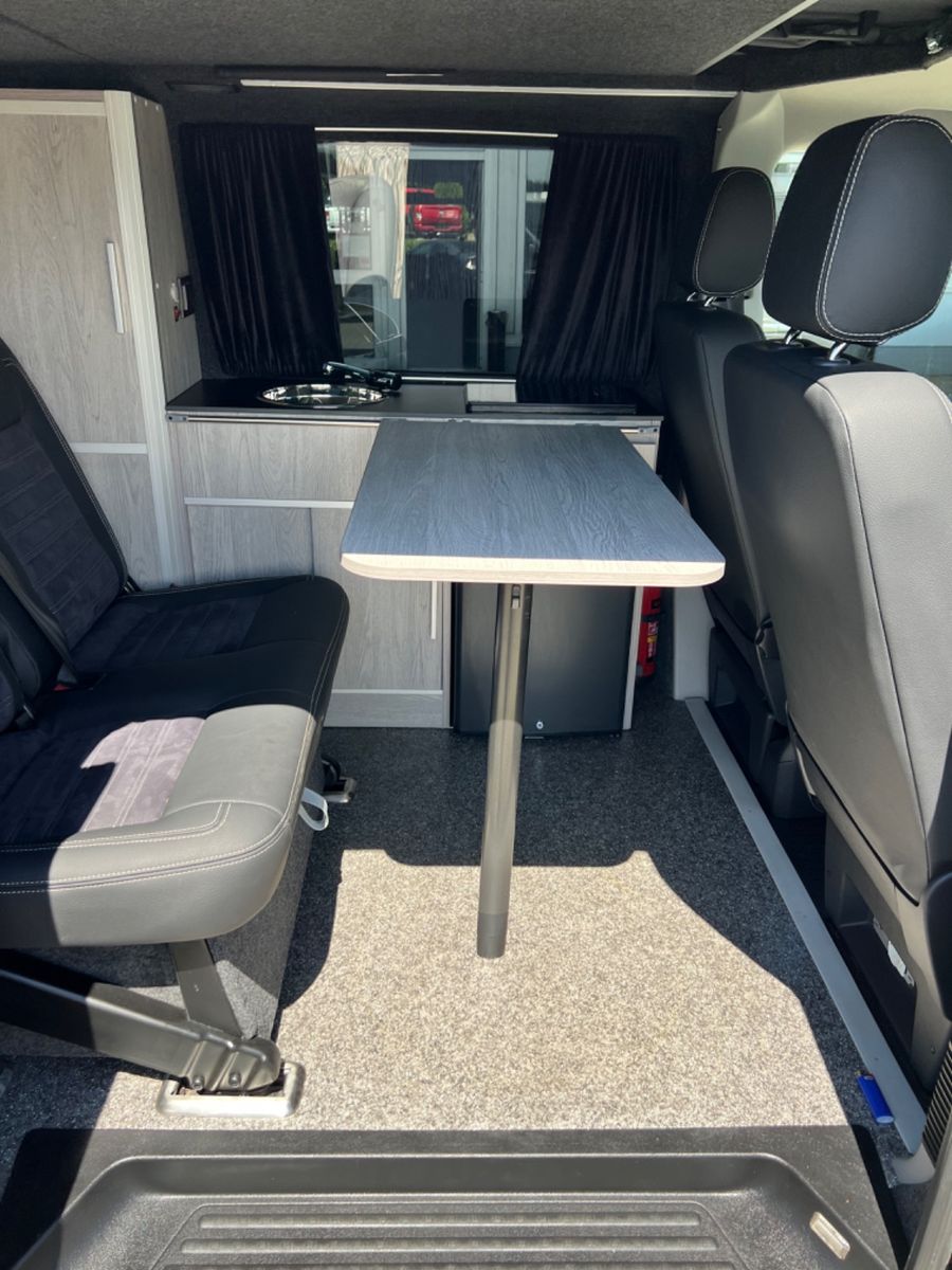 Volkswagen T6 4Motion California přestavba 4WD uzávěrka kuchyně