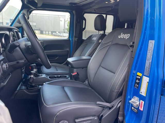 Jeep Gladiator Sport 3.6 4×4 kůže LED tažné navigace