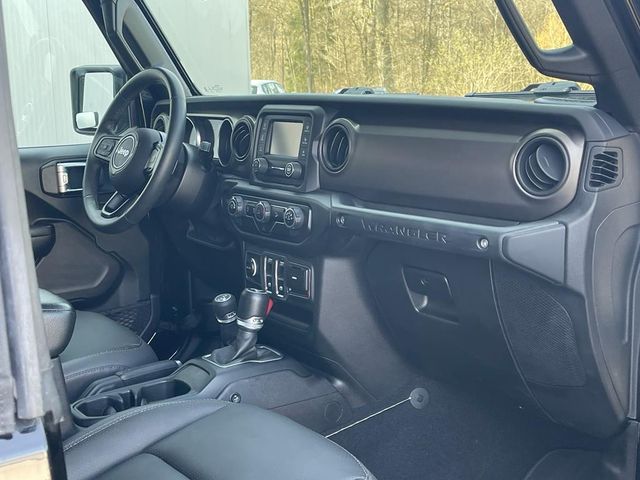 Jeep Wrangler 3,6l V6 s automatickou off-road skládací střechou