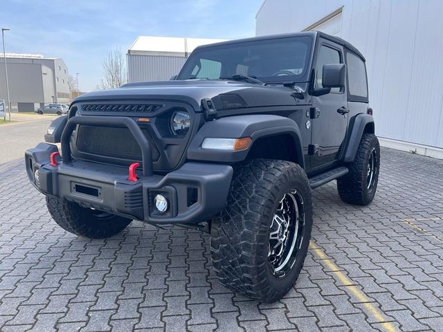 Jeep Wrangler 3,6l V6 s automatickou off-road skládací střechou