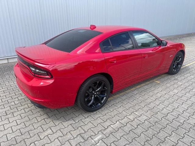 Dodge Charger 5.7 R/T Navi 20 palců kola