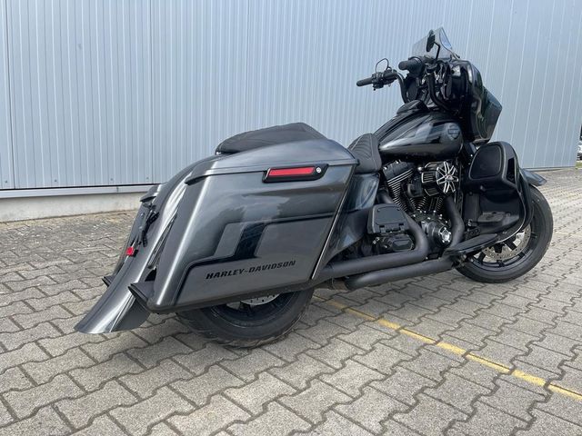 Přestavba Harley-Davidson FLHTK Ultra Glide