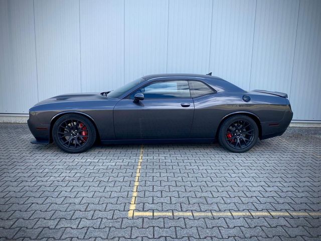 Dodge Challenger SRT Hellcat 6.2 Automatic 717 HP Navi
