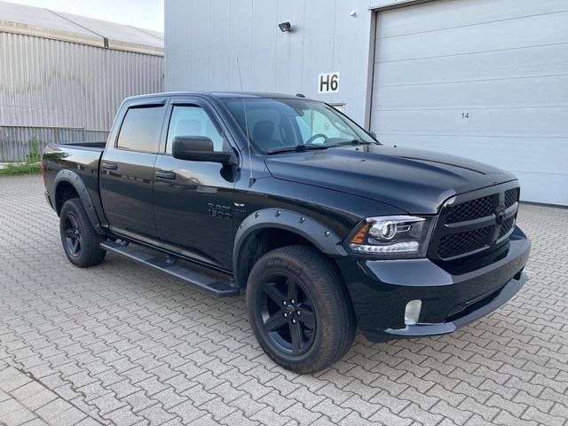 Dodge RAM 5.7 4×4 Crewcab LPG PLYN Kůže NAVI CAMERA