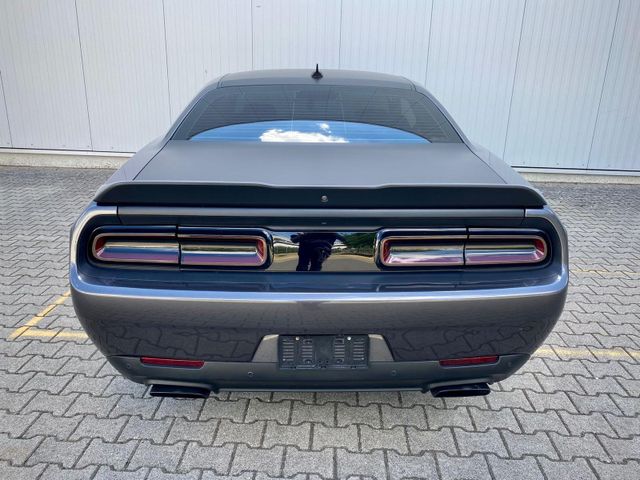 Dodge Challenger SRT Hellcat 6.2 Automatic 717 HP Navi