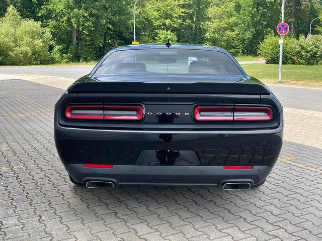 Dodge Challenger 6.4 SRT Scat Pack Navi