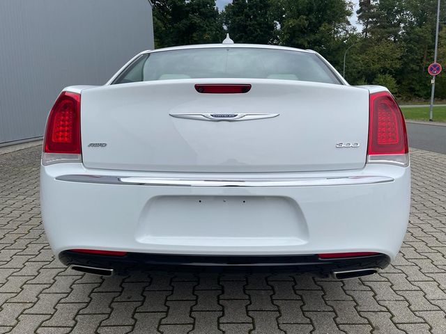 Chrysler 300C 3.6 AWD 4×4 Kůže 8SPEED NAVI ALPINE