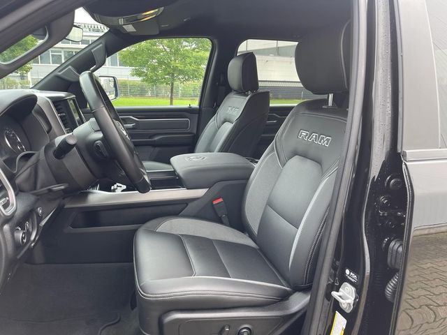 Dodge 5.7  CREWCAB 4×4  LPG 2021