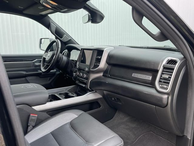 Dodge 5.7  CREWCAB 4×4  LPG 2021