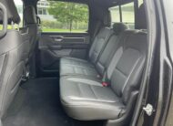 Dodge 5.7  CREWCAB 4×4  LPG 2021