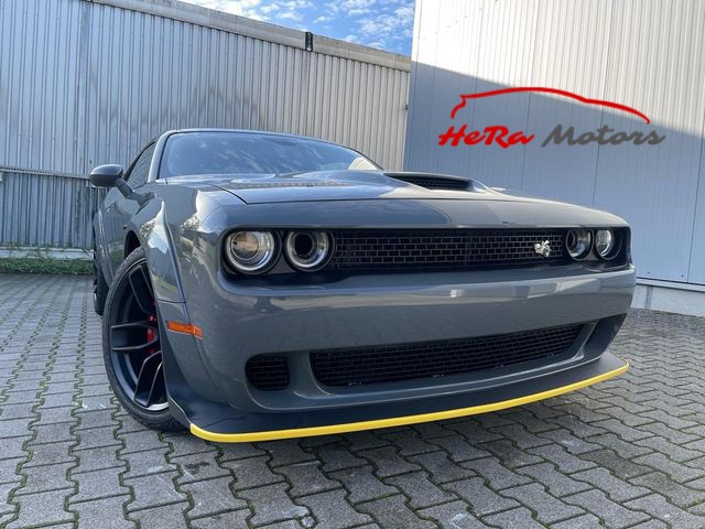 Dodge Challenger 6.4 SRT 8